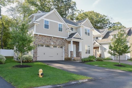33-33 Boardwalk Dr, Andover, MA, 01810-4338 | Card Image