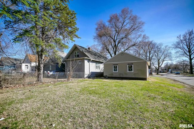 2217 W Marquette St, House other with 2 bedrooms, 1 bathrooms and null parking in Peoria IL | Image 44