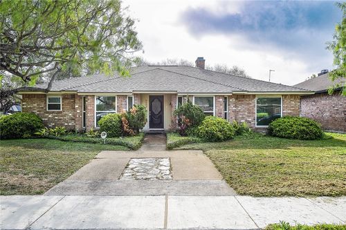 6602 Bent Trail Dr, Corpus Christi, TX, 78413-4642 | Card Image