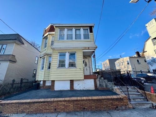 171 Hobson St, Newark, NJ, 07112-1323 | Card Image