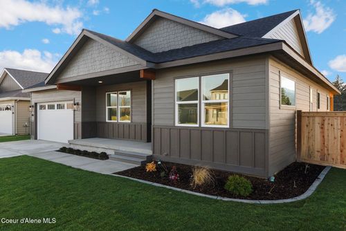 2057 S Aspen Way, Sandpoint, ID, 83864-1966 | Card Image