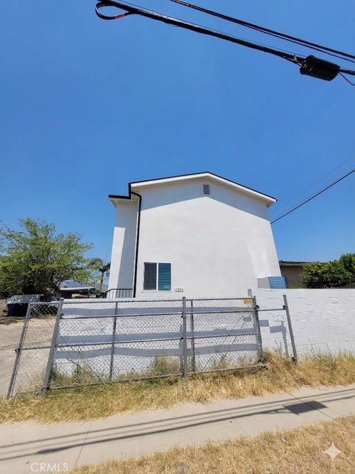 11864 Borden Ave, San Fernando, CA, 91340-1806 | Card Image