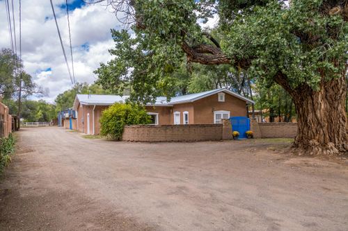 3821 Corrales Rd, Corrales, NM, 87048-9311 | Card Image