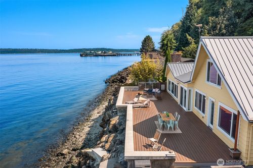 10843 Point Vashon Dr Sw, Vashon, WA, 98070-3041 | Card Image