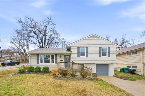 2511 W 41st Ave, Kansas City, KS, 66103-2942 | Card Image