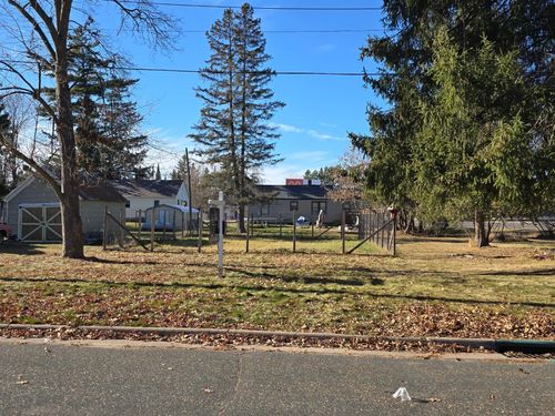 814 E 4th St N, Ladysmith, WI, 54848-1553 | Card Image