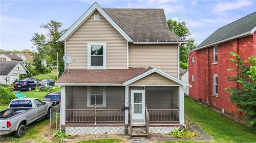 458 Wayne St, Mansfield, OH, 44902-1145 | Card Image