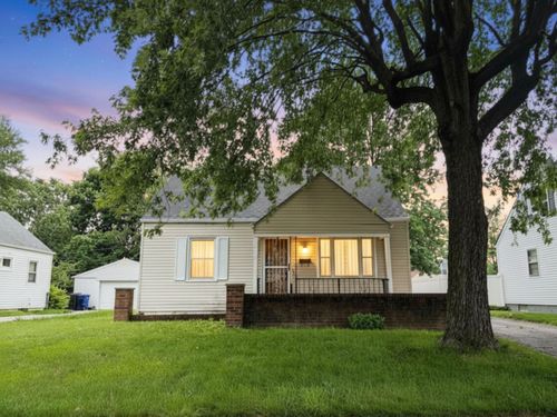 2207 Genessee Ave, Columbus, OH, 43211-1831 | Card Image