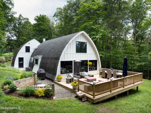194 Whitman Rd, Hancock, MA, 01237-6906 | Card Image