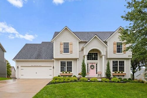 5833 Longview Rd, Shawnee, KS, 66218-8404 | Card Image