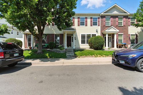 1058 Traditions Trl, Chaska, MN, 55318-5406 | Card Image