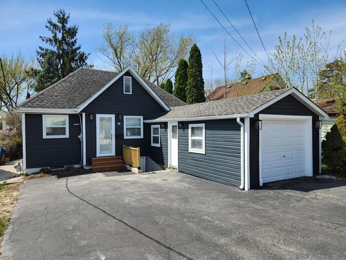 13 Lake Shore Dr, Round Lake Park, IL, 60073-3064 | Card Image