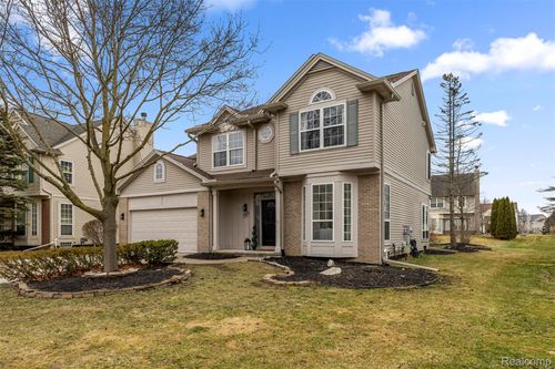 1065 Equestrian Dr, South Lyon, MI, 48178-5305 | Card Image