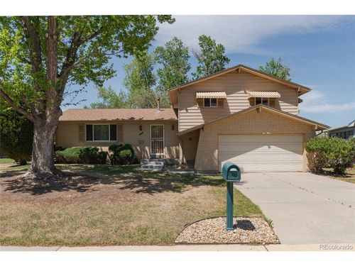 8937 W Woodard Dr, Lakewood, CO, 80227 | Card Image