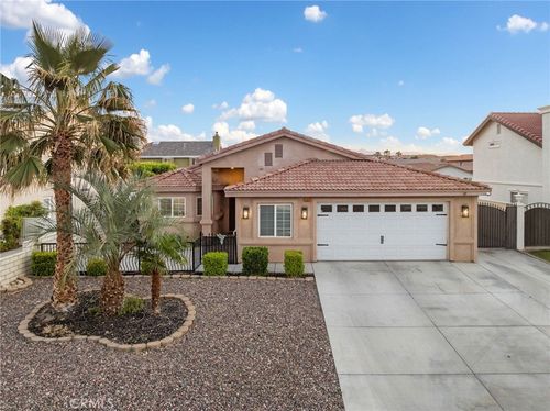 13966 Driftwood Dr, Victorville, CA, 92395 | Card Image