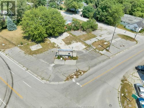 8602 Talbot Trail, Cedar Springs, ON, N0P1E0 | Card Image