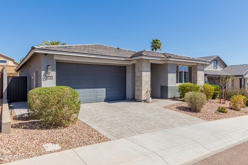 816 E Amberwood Dr, Phoenix, AZ, 85048-1995 | Card Image