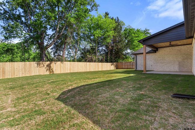 815 Redwing Way, House other with 4 bedrooms, 2 bathrooms and null parking in Whitehouse TX | Image 32