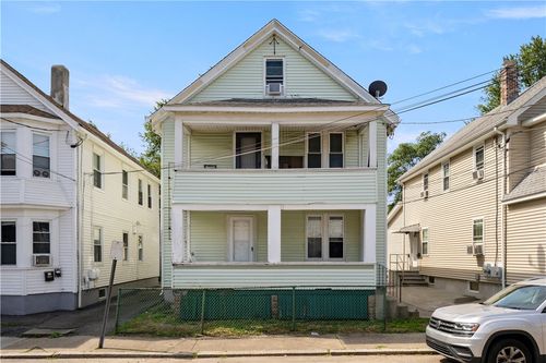 27 Collins Ave, Pawtucket, RI, 02860-1120 | Card Image