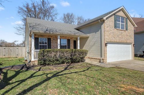 135 Sumner Meadows Ln, Hendersonville, TN, 37075-2590 | Card Image