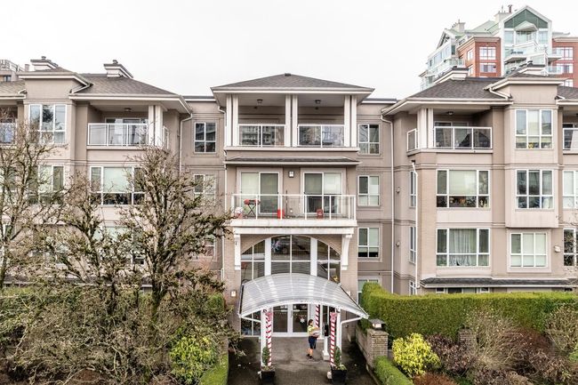 308 - 155 E 3 Rd Street, Condo with 2 bedrooms, 1 bathrooms and 1 parking in North Vancouver BC | Image 37