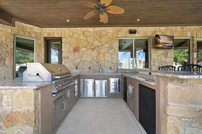 306 Bridgepoint Dr, House other with 5 bedrooms, 6 bathrooms and null parking in Kingsland TX | Image 23