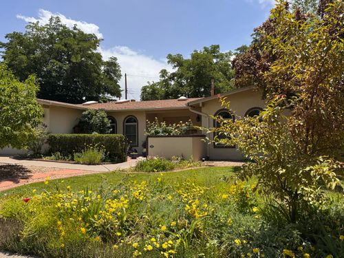 7704 Spring Avenue Ne, Albuquerque, NM, 87110 | Card Image