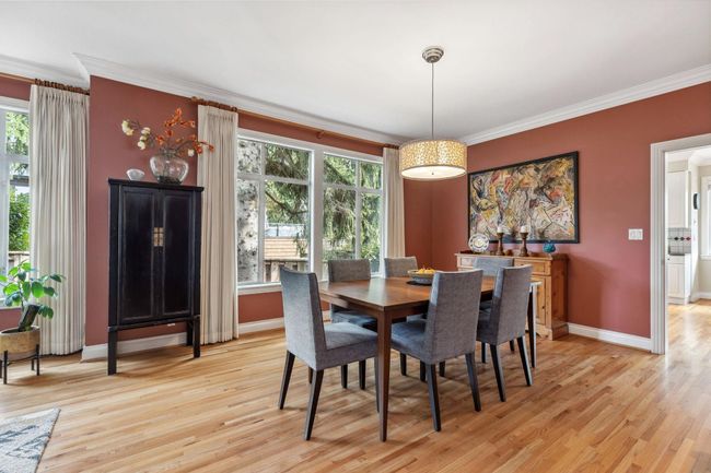 533 E 18 Th Street, House other with 6 bedrooms, 3 bathrooms and 3 parking in North Vancouver BC | Image 6