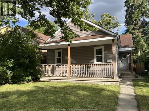 769 Assumption St, Windsor, ON, N9A3B7 | Card Image