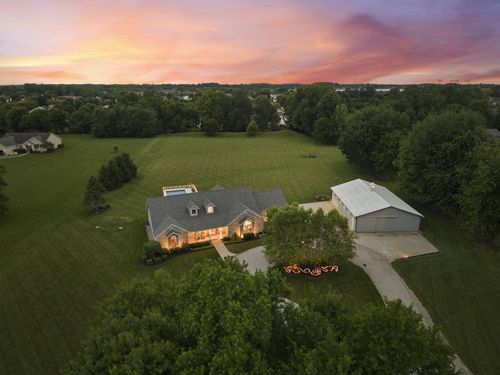 2360 Lewis Center Rd, Lewis Center, OH, 43035-9206 | Card Image