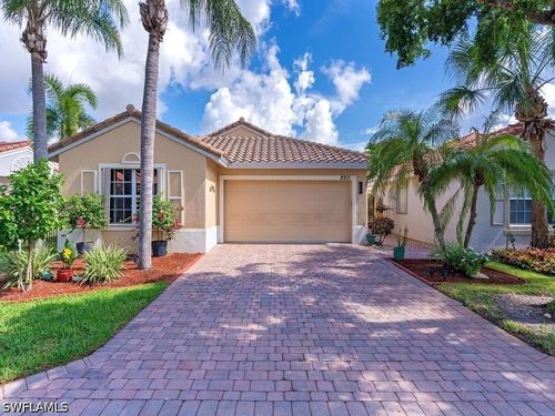 8901 Cascades Isle Blvd, ESTERO, FL, 33928-3467 | Card Image