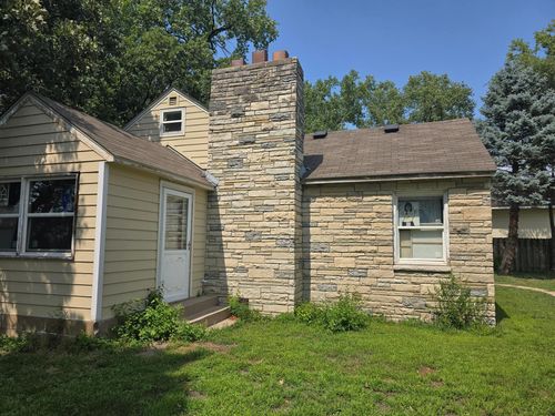 8460 Cottagewood Ter Ne, Spring Lake Park, MN, 55432-1202 | Card Image
