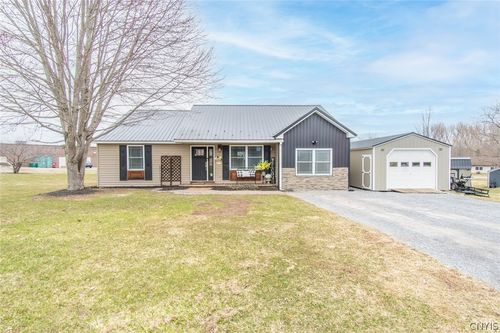 1 Carpenter Dr, Philadelphia, NY, 13673-4194 | Card Image