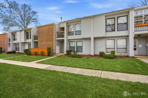 d-7 Dennison Dr, East Windsor, NJ, 08520-5307 | Card Image