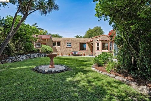 5705 Panama Ave, Richmond, CA, 94804 | Card Image