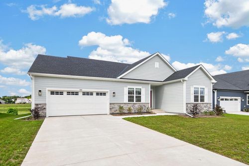 9391 S Parkside Lane, Franklin, WI, 53132 | Card Image
