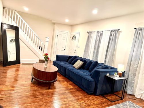 371 Piper Blvd, Detroit, MI, 48215-3037 | Card Image