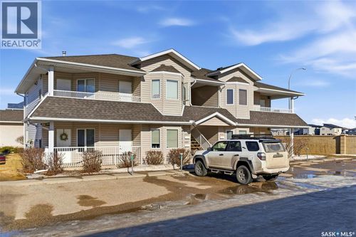 4102 Buckingham Dr E, Regina, SK, S4V3A9 | Card Image