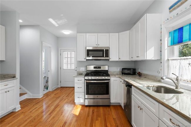 Kitchen | Image 8