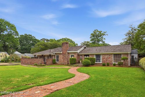 3702 Old Canton Rd, Jackson, MS, 39216-3516 | Card Image