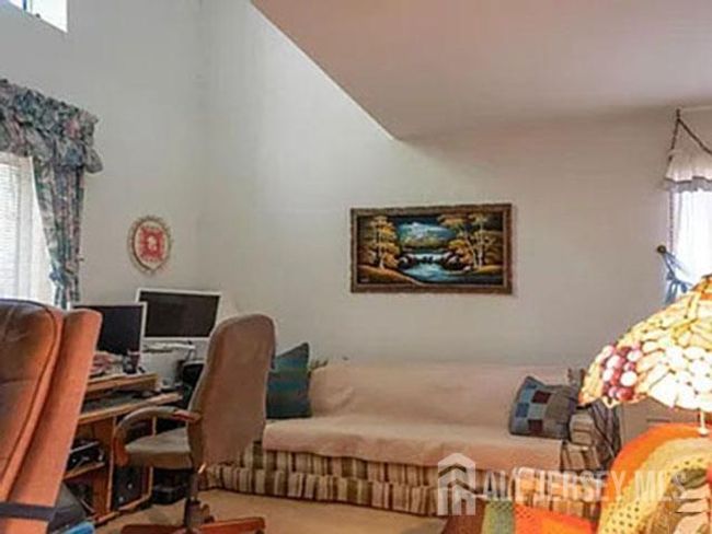 29 Jeffrey Cir, House other with 4 bedrooms, 3 bathrooms and null parking in Dayton NJ | Image 44