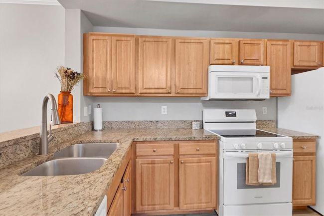 16-211 - 5700 Bentgrass Dr, Condo with 3 bedrooms, 3 bathrooms and null parking in SARASOTA FL | Image 12