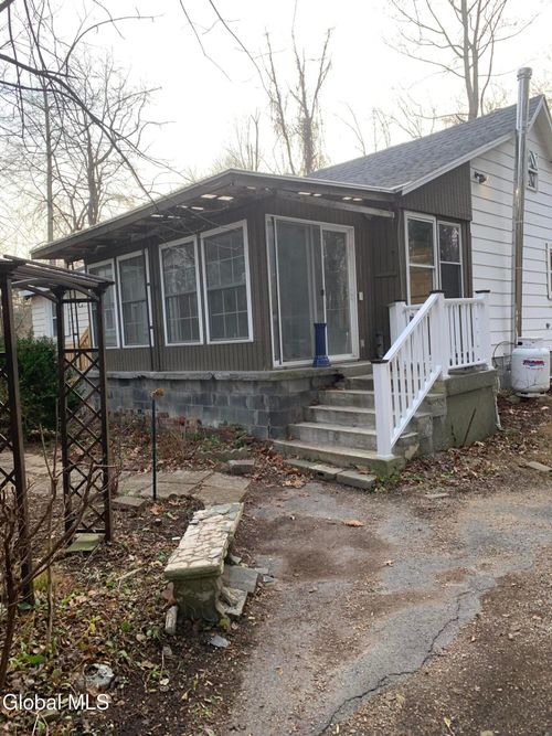 1341 Route 9w, Selkirk, NY, 12158 | Card Image