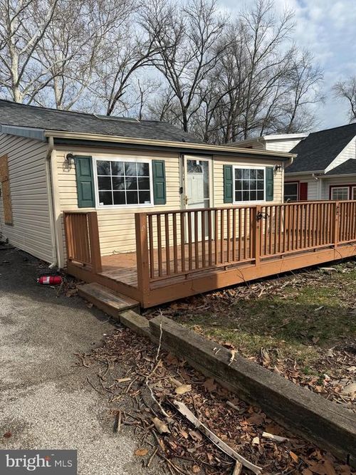 100 White Horse Ave, CLEMENTON, NJ, 08021-4162 | Card Image