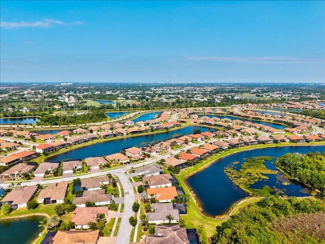 13644 Brilliante Dr, House other with 3 bedrooms, 2 bathrooms and null parking in Venice FL | Image 57