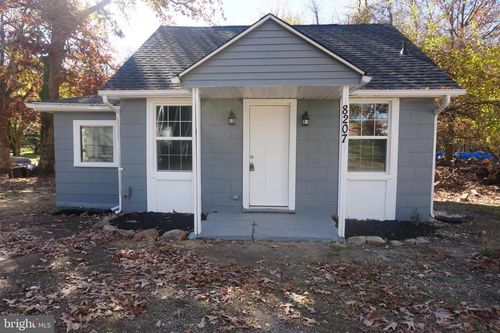 8207 Bock Rd, FORT WASHINGTON, MD, 20744-2208 | Card Image