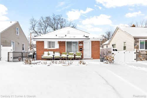 5955 N Silvery Ln, Dearborn Heights, MI, 48127-3126 | Card Image