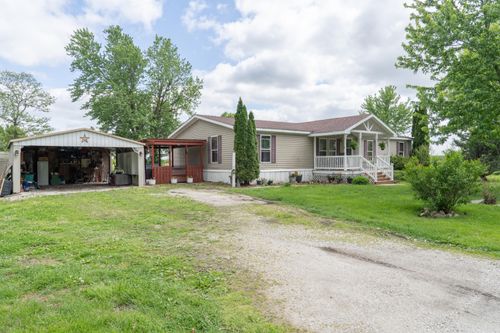 408 W Robinson St, MOBERLY, MO, 65270-4813 | Card Image