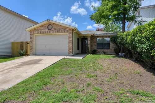 6818 Misty Field Dr, Converse, TX, 78109-3412 | Card Image