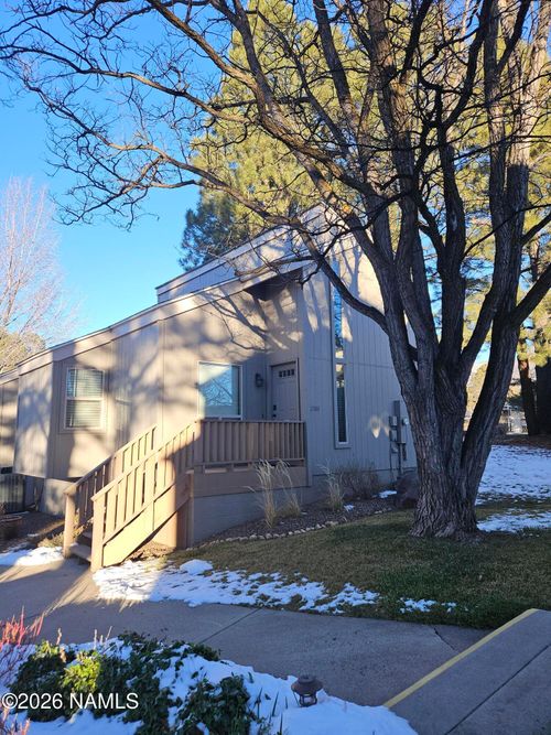 2381 N Oakmont Dr, Flagstaff, AZ, 86004-7433 | Card Image